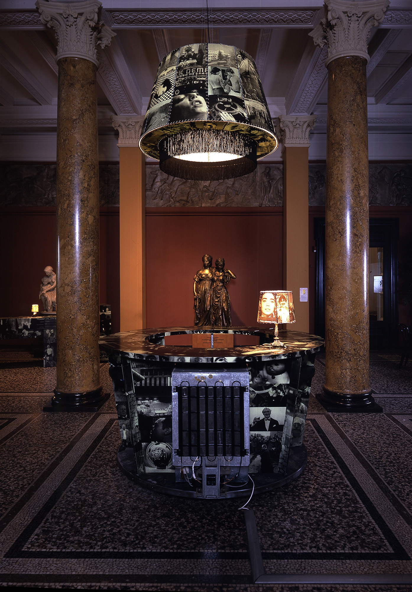 Bar-60-99-Einraeumen-1999-hinterbar