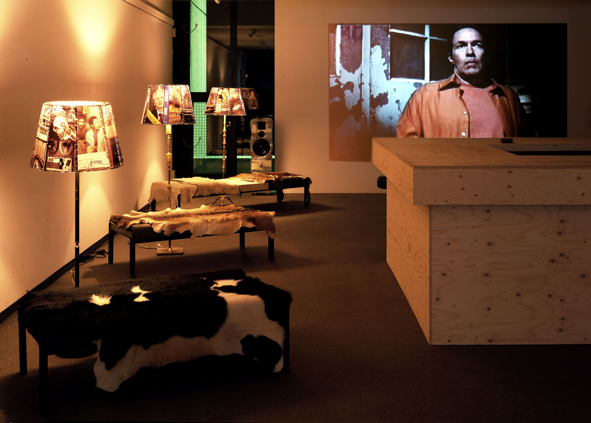 Gerds-McDoener-Lounge-2001-Seite