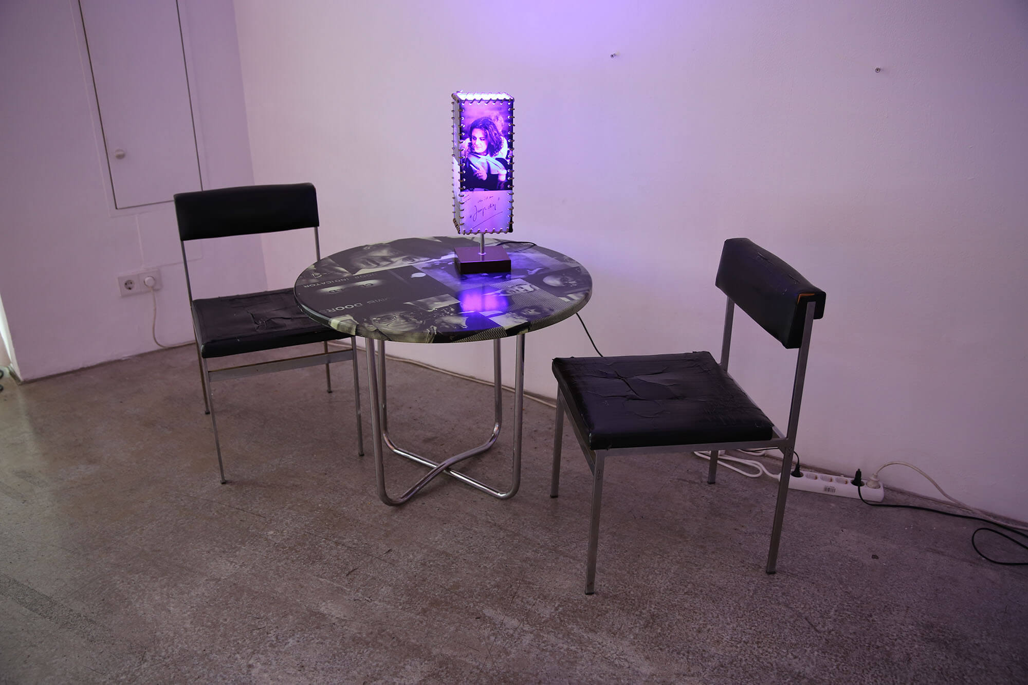 bubbles-carry-a-lot-of-weight-2017-lamp-detail-2