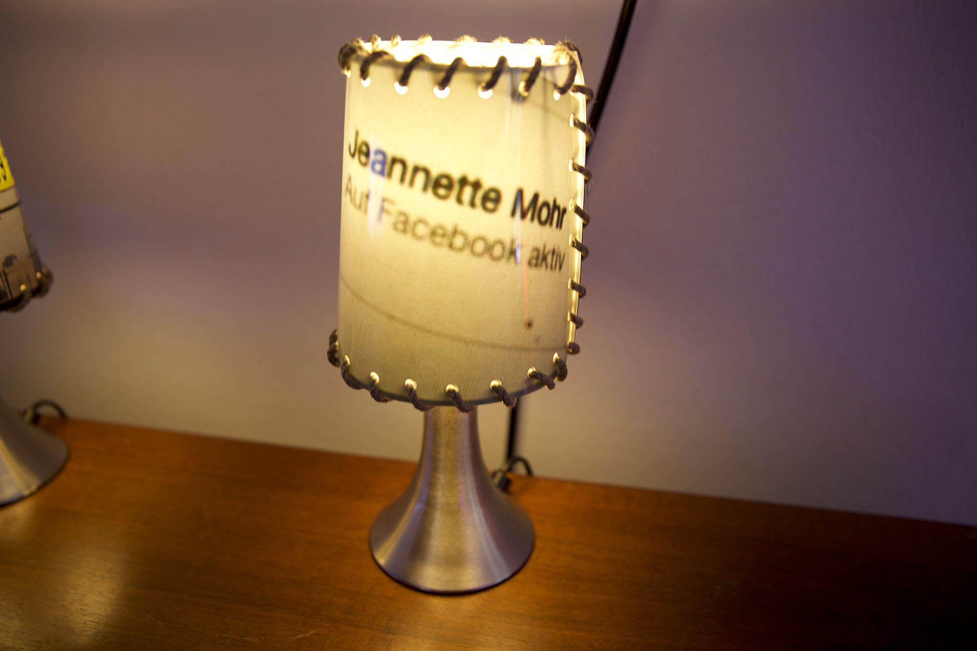 bubbles-carry-a-lot-of-weight-2017-lamp-detail