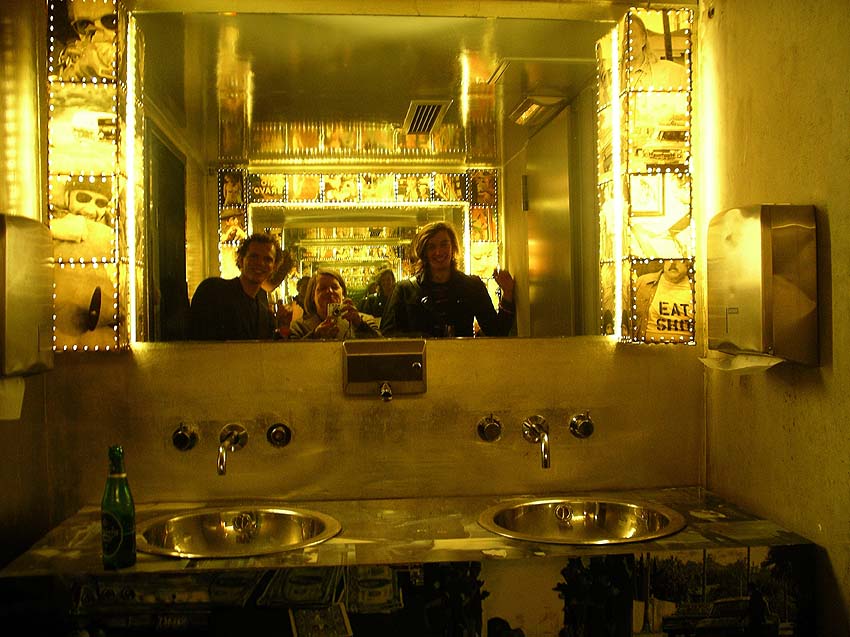 club-3001-2013-vip-wc