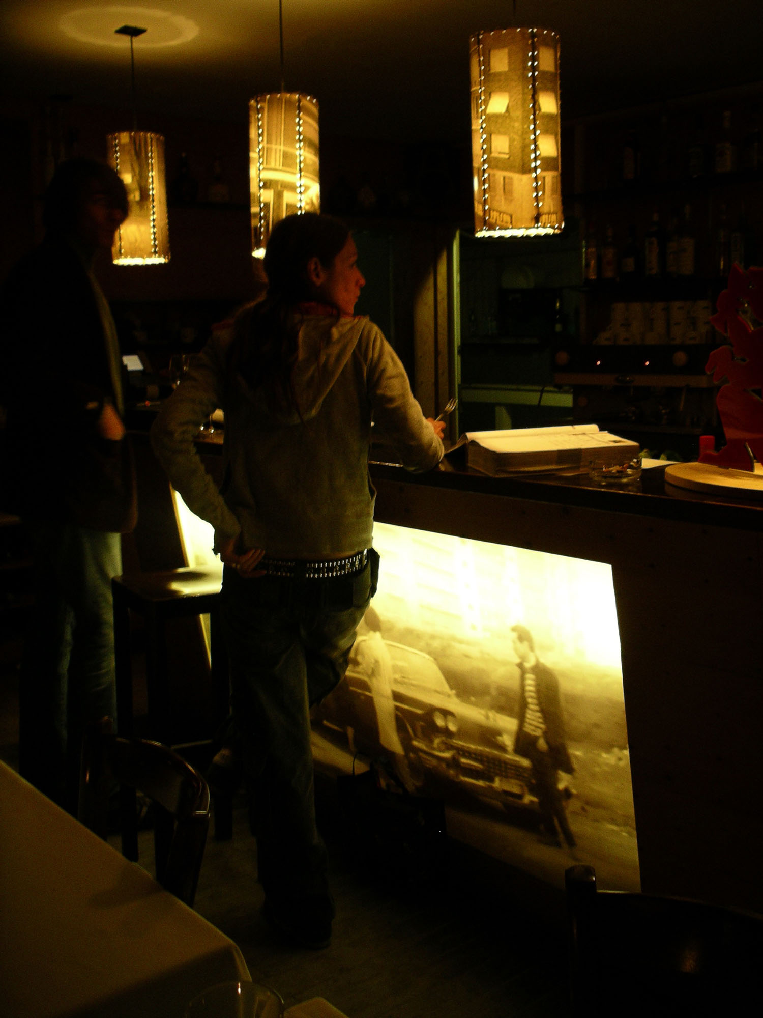 la-dolce-vita-la-notte-monkeys-restaurant-2003-bar