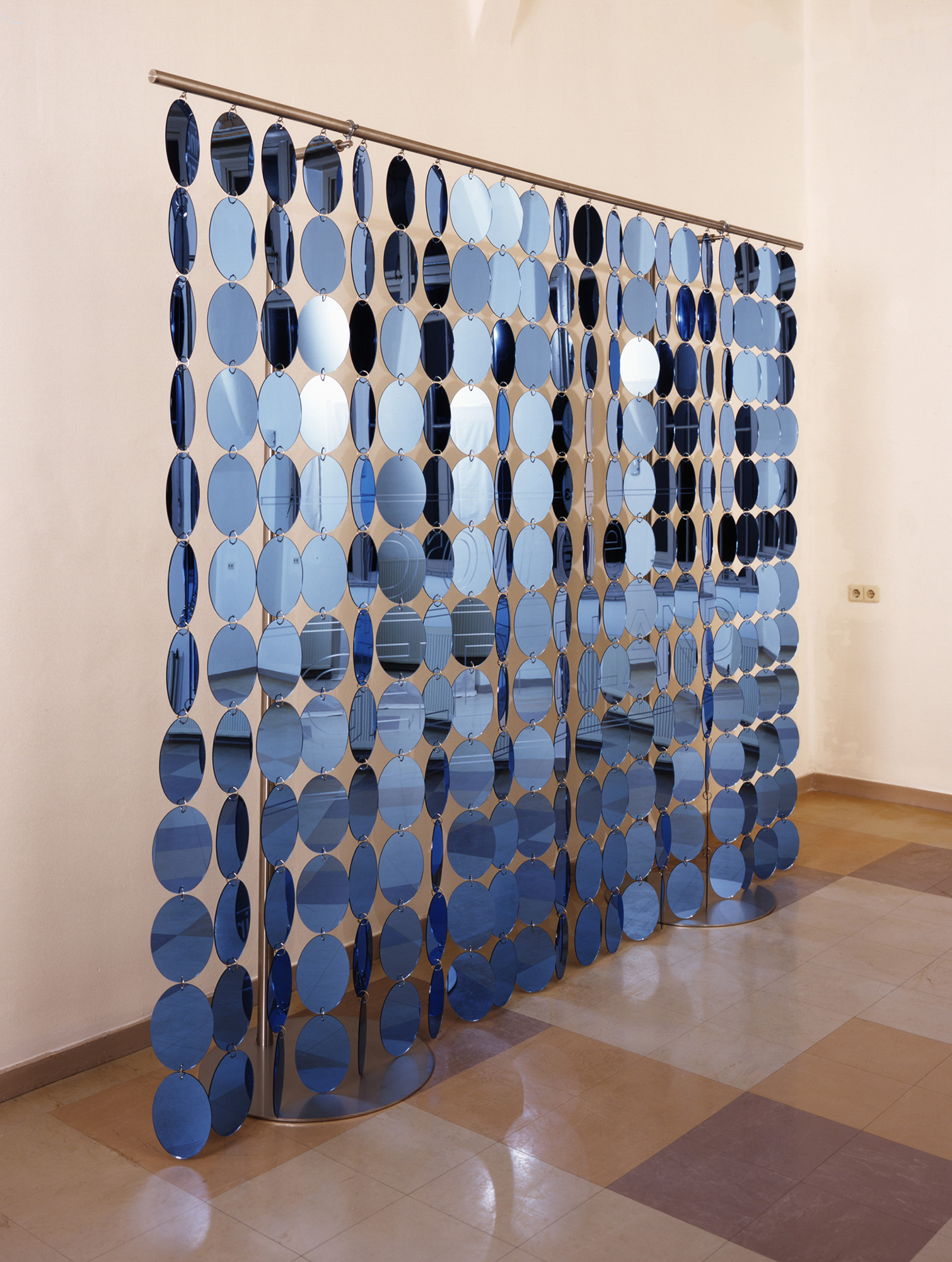 messestand-provinci-gelderland-2001-blauw