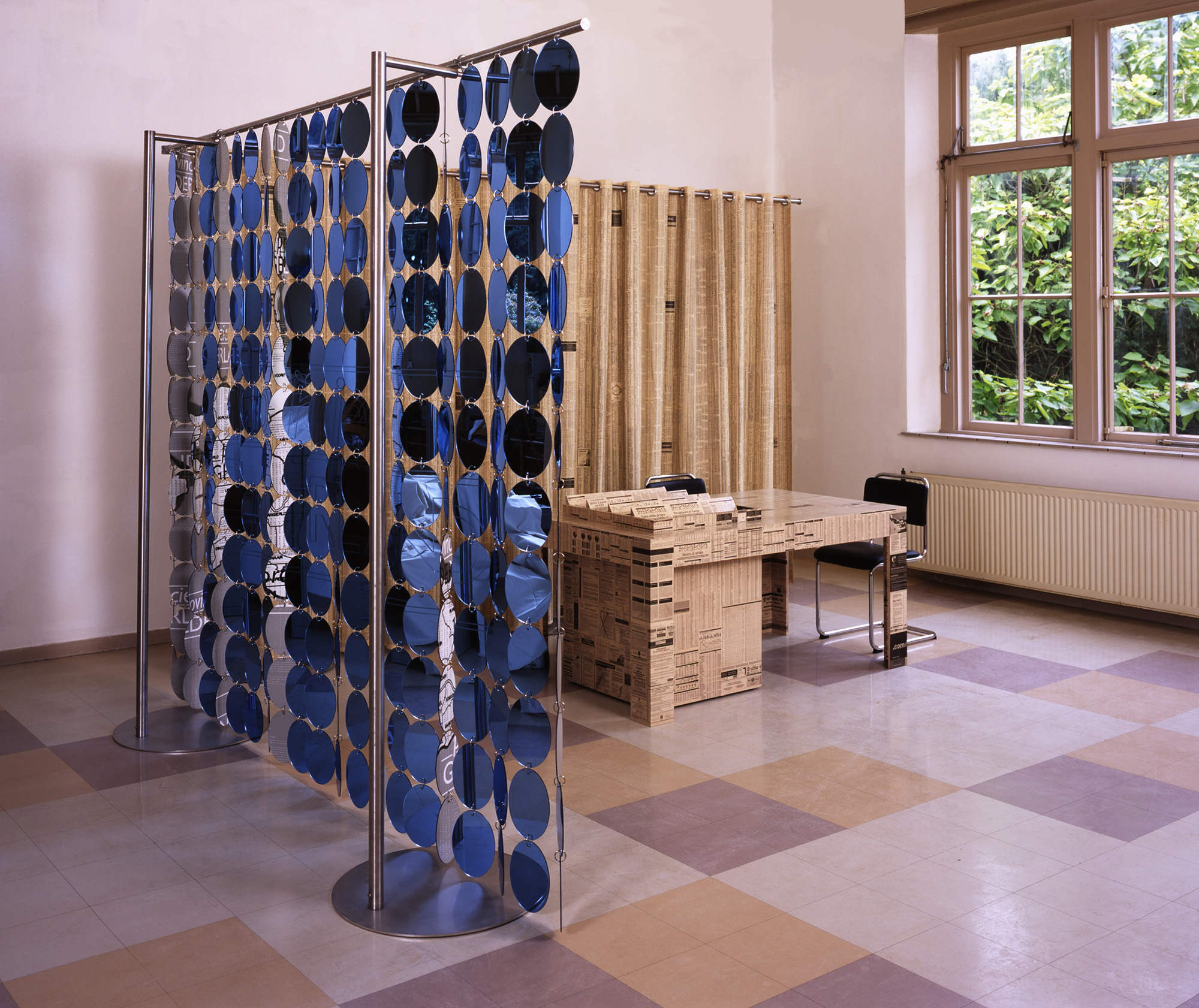 messestand-provinci-gelderland-2001-stand-blauw-vor